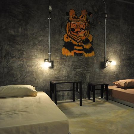 Nexchange Hostel Bangkok Exteriör bild