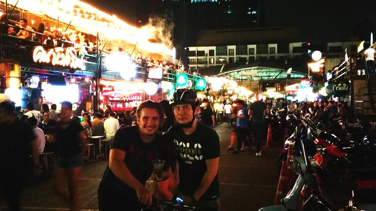 Nexchange Hostel Bangkok Exteriör bild